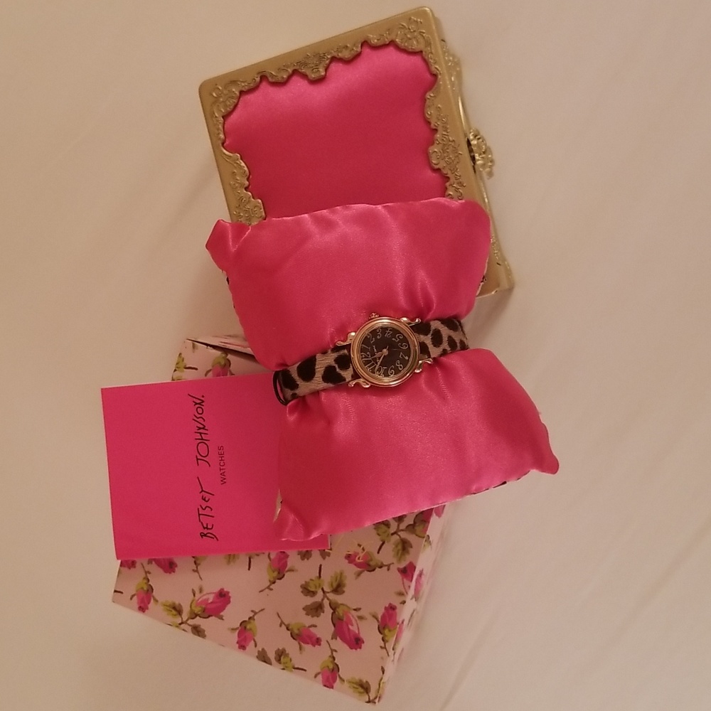 💝Betsey Johnson Tassel Watch w/ Leopard Print Band - Picture 5 of 11